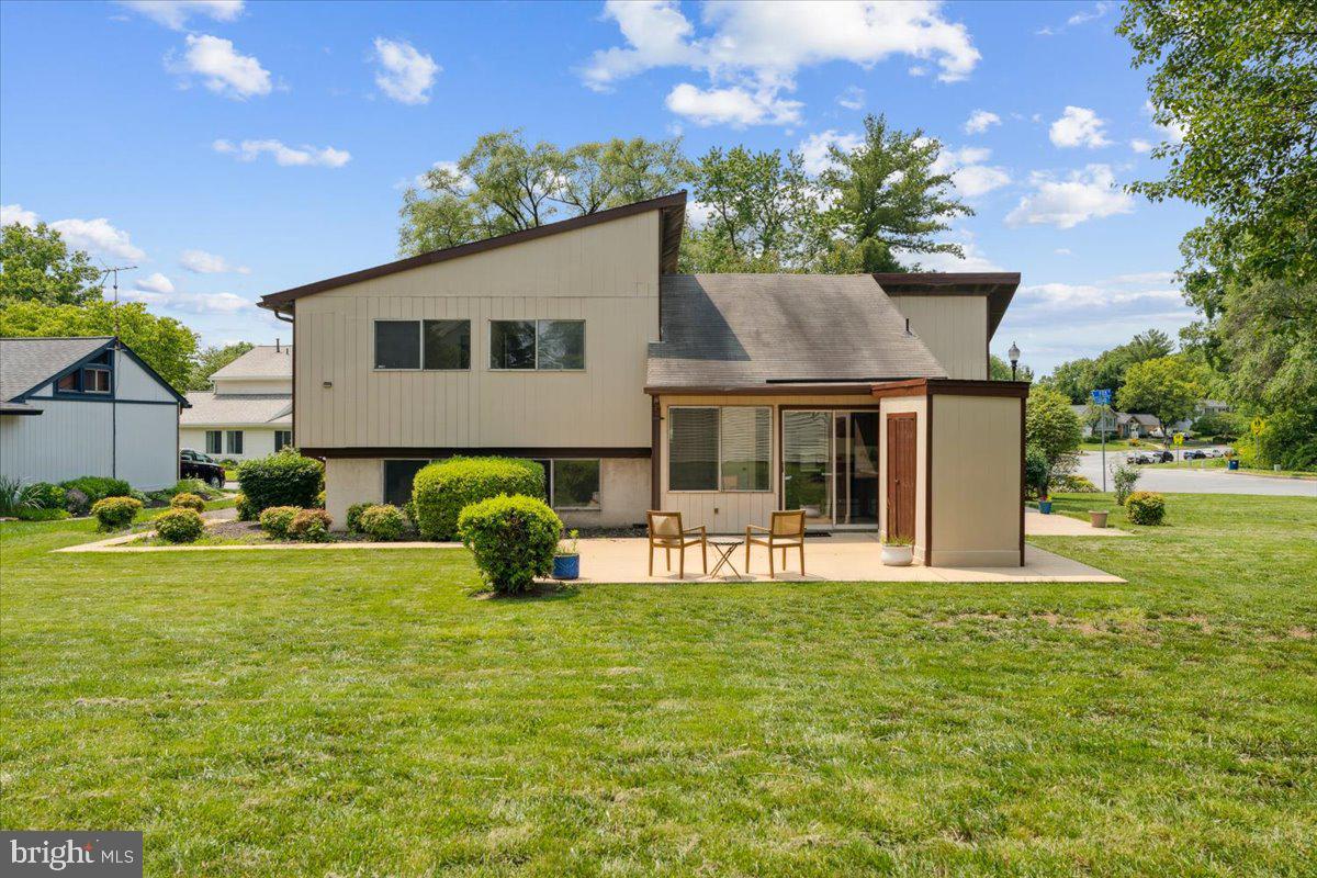167 S FOX RD, STERLING, Virginia 20164, 4 Bedrooms Bedrooms, ,2 BathroomsBathrooms,Residential,For sale,167 S FOX RD,VALO2098320 MLS # VALO2098320