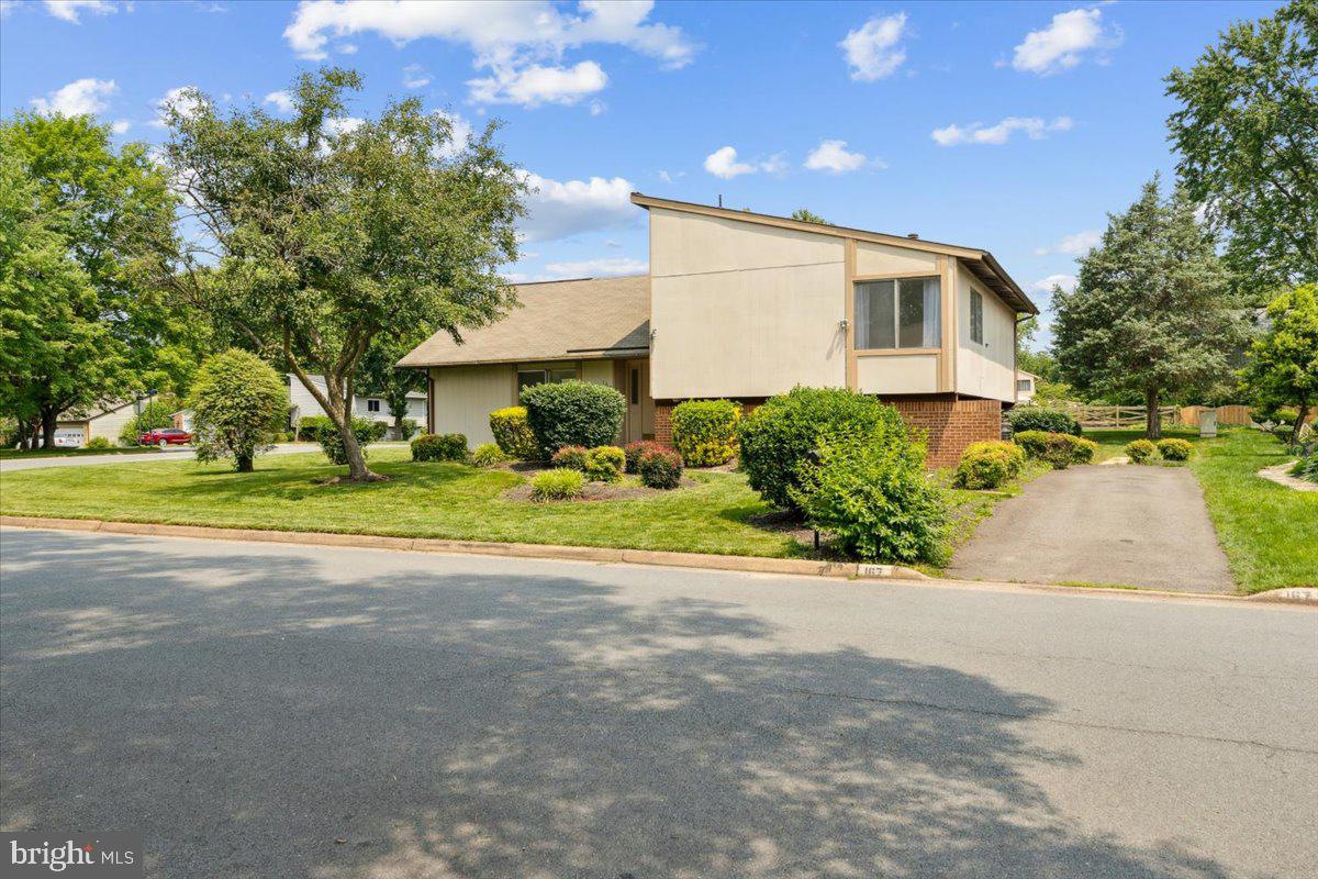 167 S FOX RD, STERLING, Virginia 20164, 4 Bedrooms Bedrooms, ,2 BathroomsBathrooms,Residential,For sale,167 S FOX RD,VALO2098320 MLS # VALO2098320