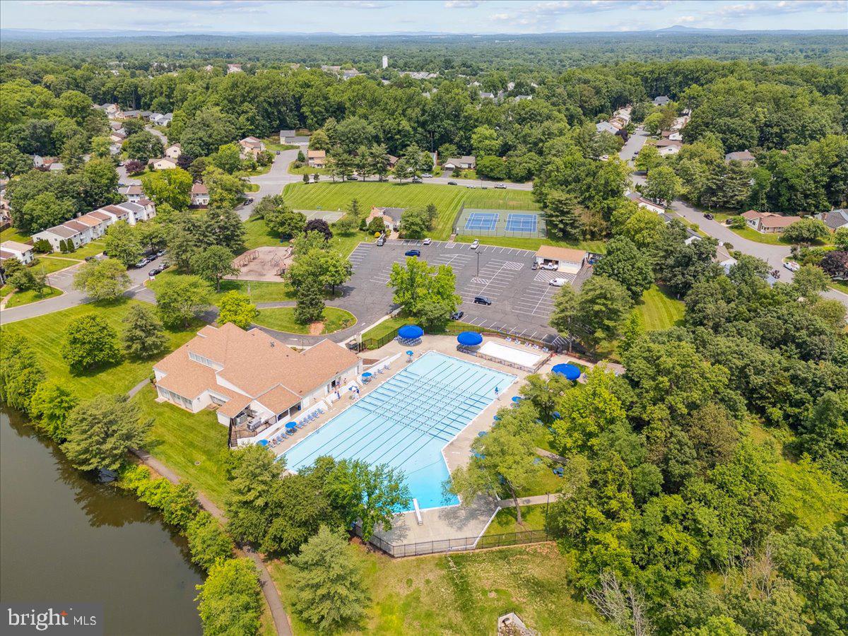 167 S FOX RD, STERLING, Virginia 20164, 4 Bedrooms Bedrooms, ,2 BathroomsBathrooms,Residential,For sale,167 S FOX RD,VALO2098320 MLS # VALO2098320