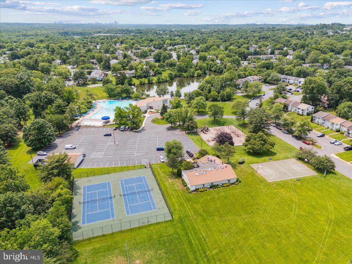 167 S FOX RD, STERLING, Virginia 20164, 4 Bedrooms Bedrooms, ,2 BathroomsBathrooms,Residential,For sale,167 S FOX RD,VALO2098320 MLS # VALO2098320