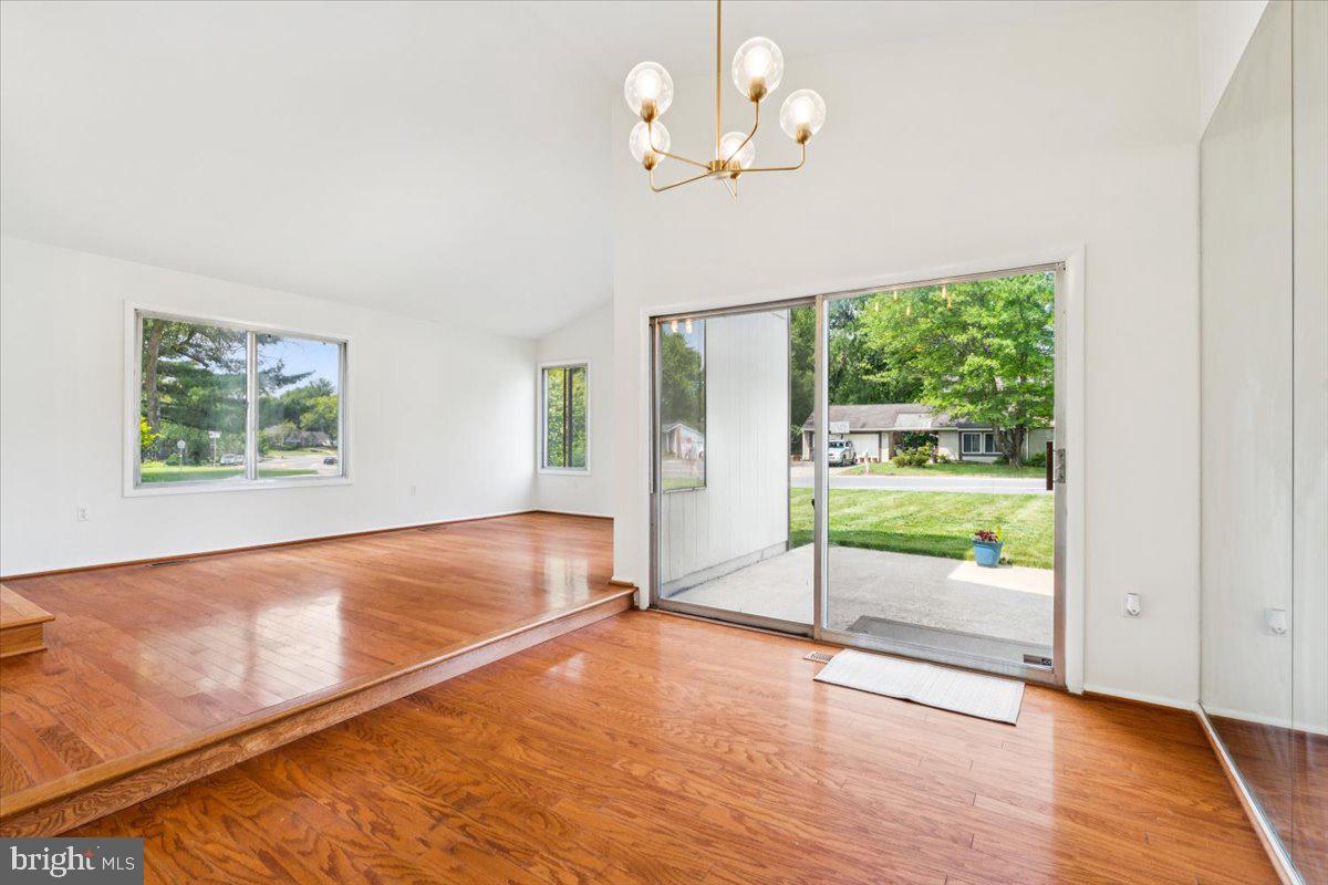 167 S FOX RD, STERLING, Virginia 20164, 4 Bedrooms Bedrooms, ,2 BathroomsBathrooms,Residential,For sale,167 S FOX RD,VALO2098320 MLS # VALO2098320