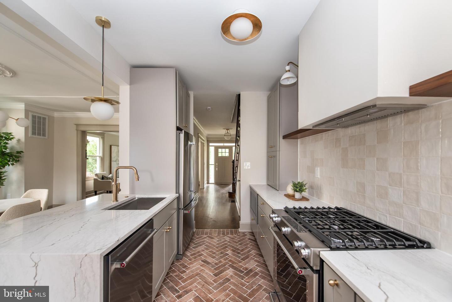 110 VARNUM ST NW, WASHINGTON, District Of Columbia 20011, 3 Bedrooms Bedrooms, ,2 BathroomsBathrooms,Residential,For sale,110 VARNUM ST NW,DCDC2203588 MLS # DCDC2203588