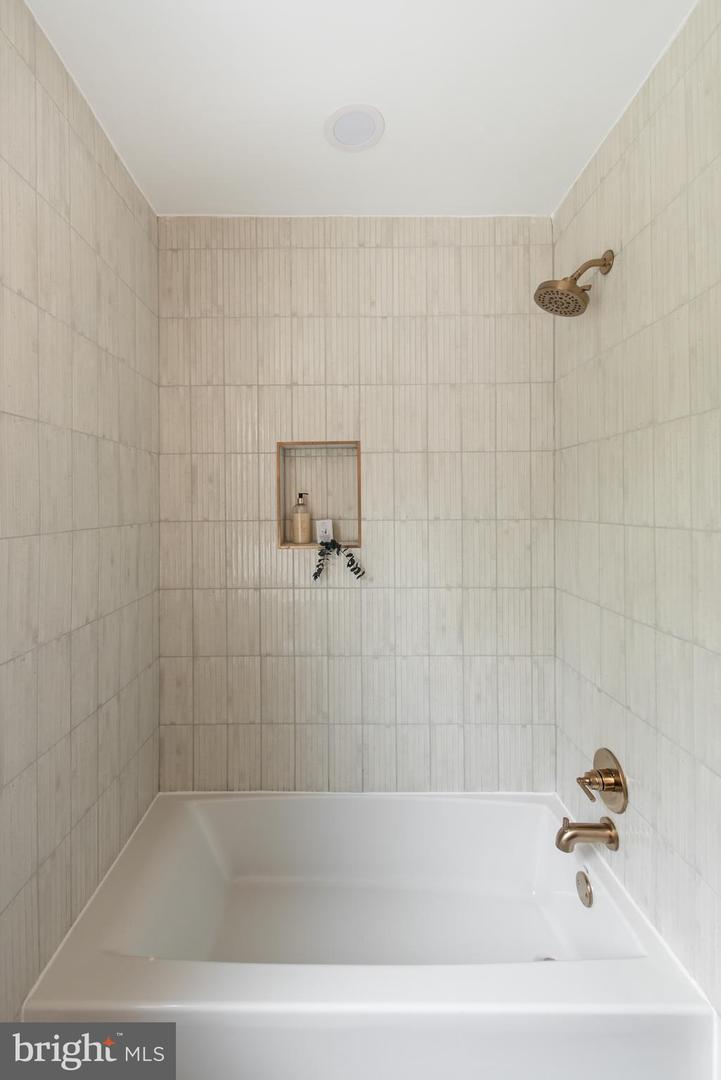 110 VARNUM ST NW, WASHINGTON, District Of Columbia 20011, 3 Bedrooms Bedrooms, ,2 BathroomsBathrooms,Residential,For sale,110 VARNUM ST NW,DCDC2203588 MLS # DCDC2203588