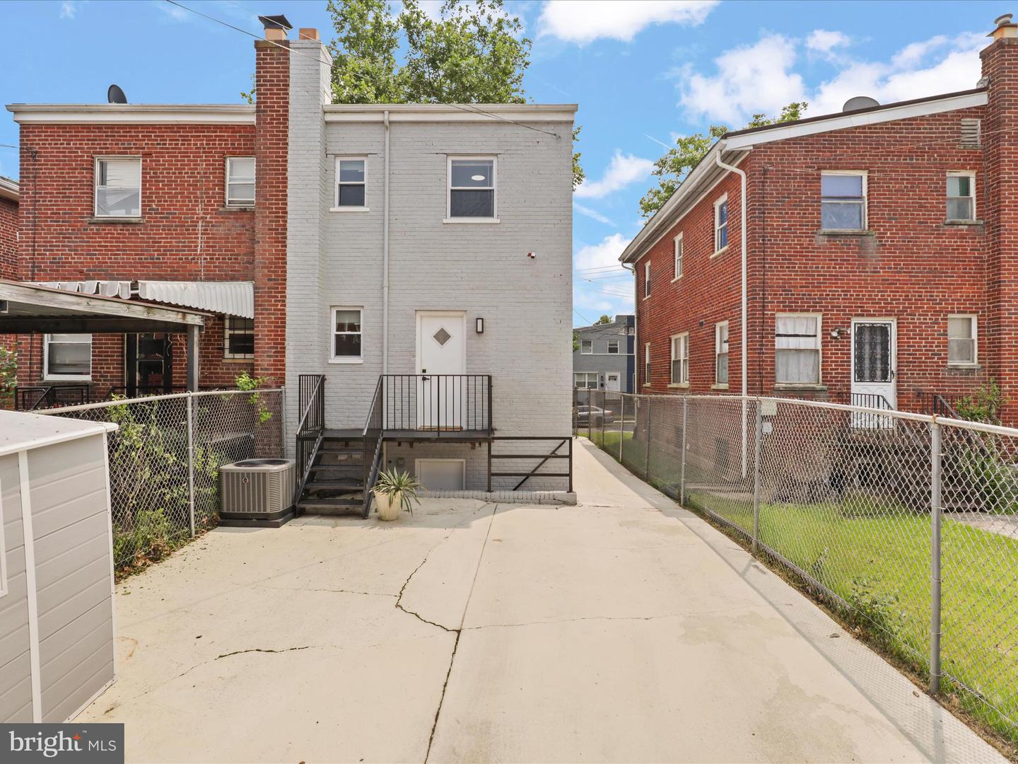 610 GALVESTON PL SE, WASHINGTON, District Of Columbia 20032, 3 Bedrooms Bedrooms, ,2 BathroomsBathrooms,Residential,For sale,610 GALVESTON PL SE,DCDC2203620 MLS # DCDC2203620