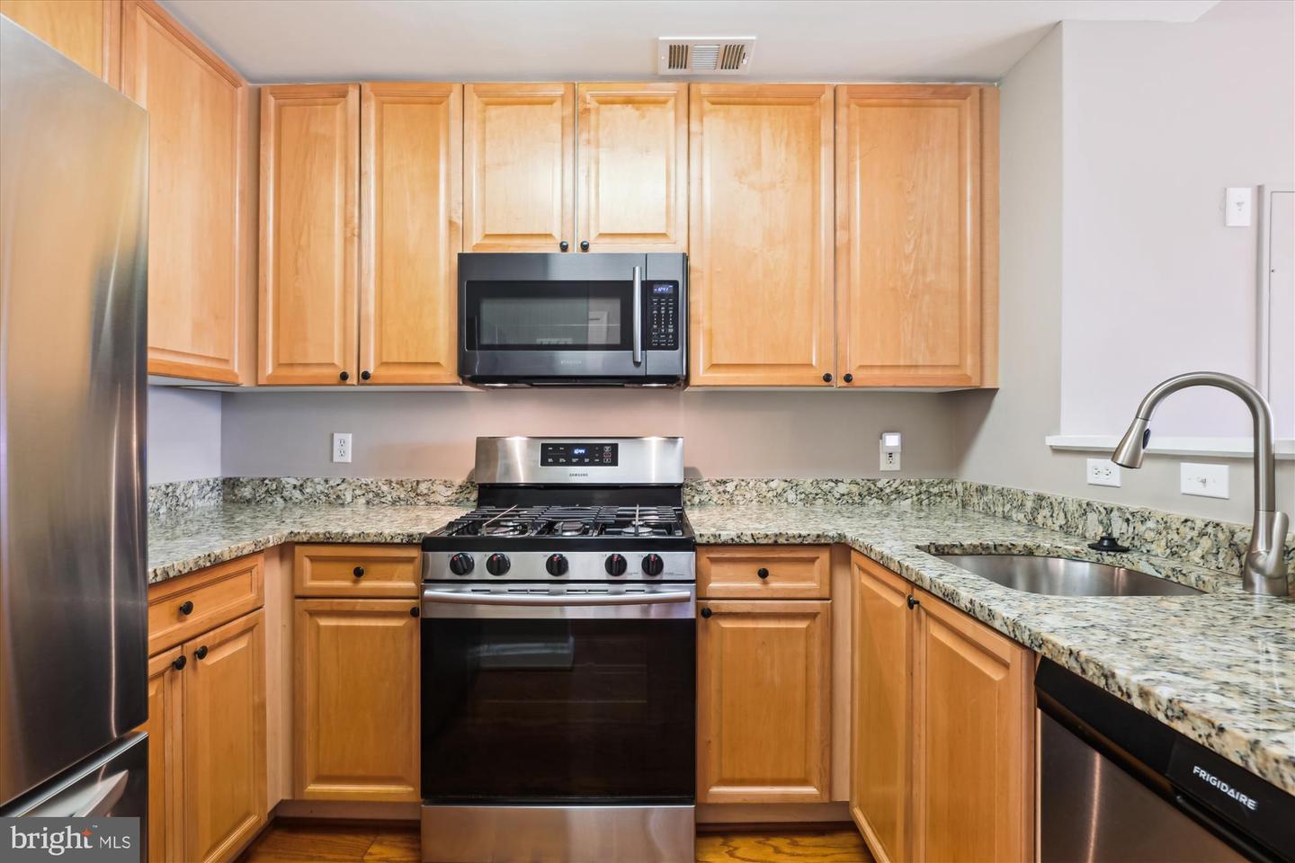 171 SOMERVELLE ST #402, ALEXANDRIA, Virginia 22304, 1 Bedroom Bedrooms, ,1 BathroomBathrooms,Residential,For sale,171 SOMERVELLE ST #402,VAAX2046050 MLS # VAAX2046050