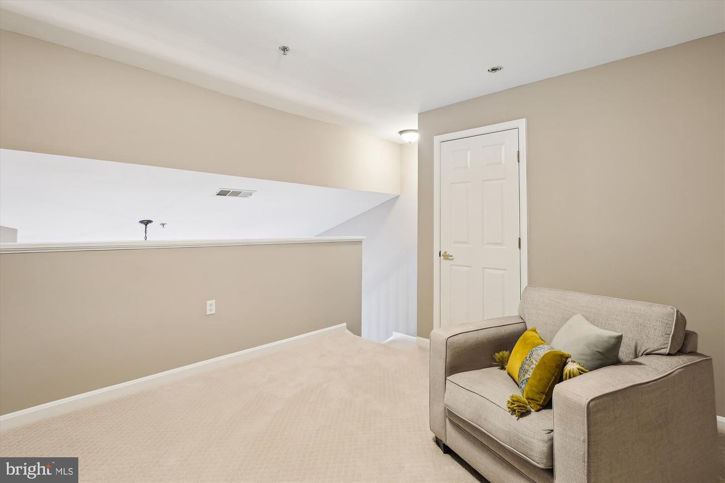 171 SOMERVELLE ST #402, ALEXANDRIA, Virginia 22304, 1 Bedroom Bedrooms, ,1 BathroomBathrooms,Residential,For sale,171 SOMERVELLE ST #402,VAAX2046050 MLS # VAAX2046050