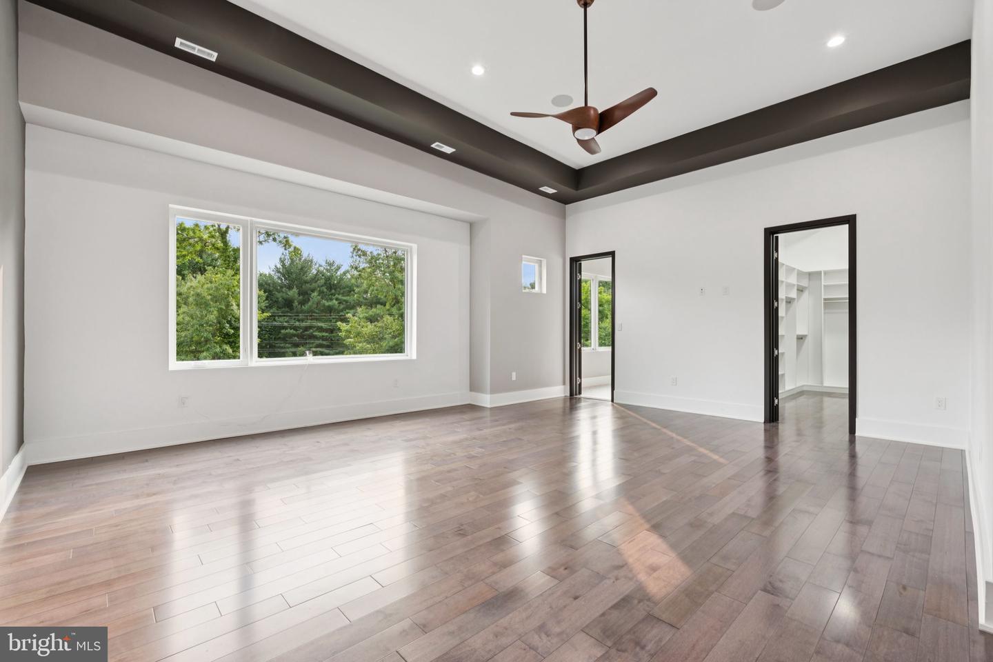 2209 HUNTER MILL RD, VIENNA, Virginia 22181, 5 Bedrooms Bedrooms, ,7 BathroomsBathrooms,Residential,For sale,2209 HUNTER MILL RD,VAFX2244054 MLS # VAFX2244054