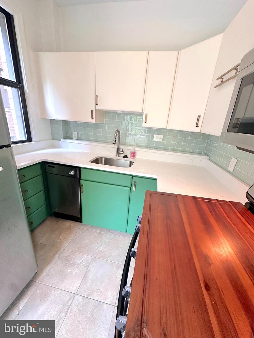 2515 K ST NW #205, WASHINGTON, District Of Columbia 20037, 1 Bedroom Bedrooms, ,1 BathroomBathrooms,Residential,For sale,2515 K ST NW #205,DCDC2203292 MLS # DCDC2203292