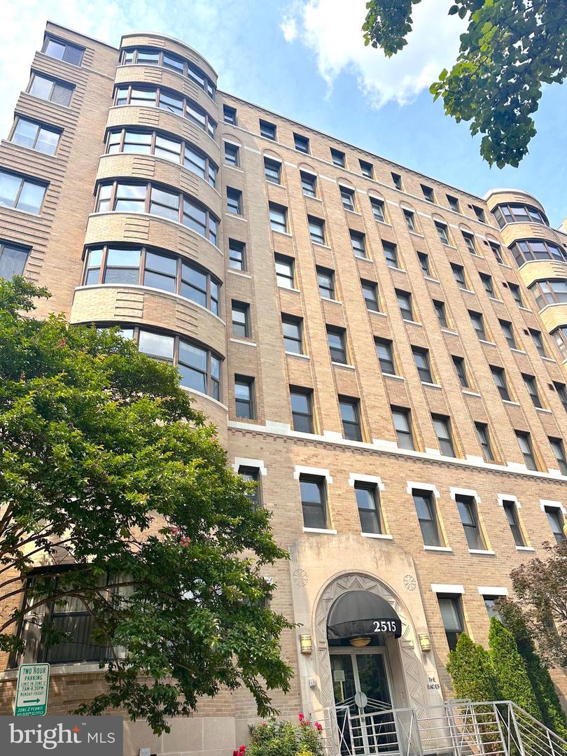 2515 K ST NW #205, WASHINGTON, District Of Columbia 20037, 1 Bedroom Bedrooms, ,1 BathroomBathrooms,Residential,For sale,2515 K ST NW #205,DCDC2203292 MLS # DCDC2203292