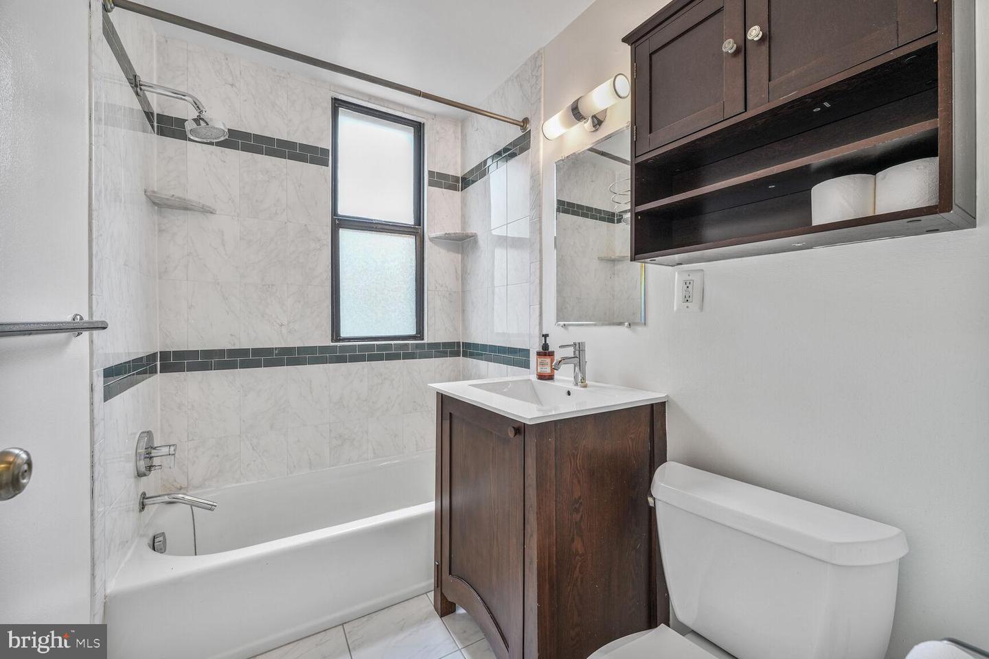 2515 K ST NW #205, WASHINGTON, District Of Columbia 20037, 1 Bedroom Bedrooms, ,1 BathroomBathrooms,Residential,For sale,2515 K ST NW #205,DCDC2203292 MLS # DCDC2203292