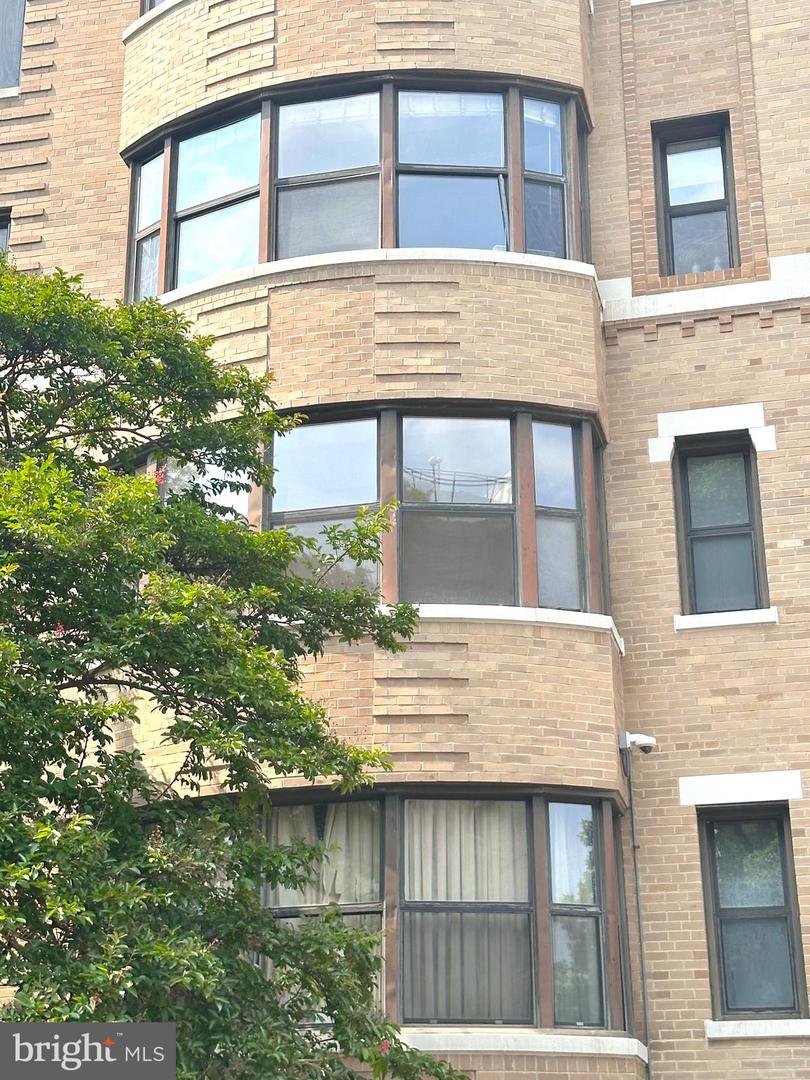2515 K ST NW #205, WASHINGTON, District Of Columbia 20037, 1 Bedroom Bedrooms, ,1 BathroomBathrooms,Residential,For sale,2515 K ST NW #205,DCDC2203292 MLS # DCDC2203292