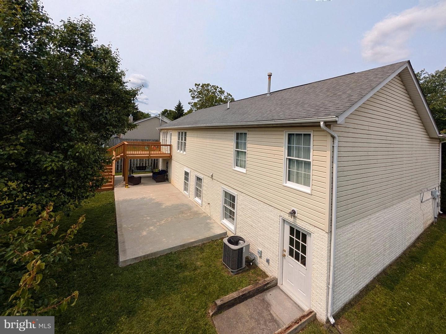 2620 STONEGATE DR, WINCHESTER, Virginia 22601, 5 Bedrooms Bedrooms, ,3 BathroomsBathrooms,Residential,For sale,2620 STONEGATE DR,VAWI2007886 MLS # VAWI2007886