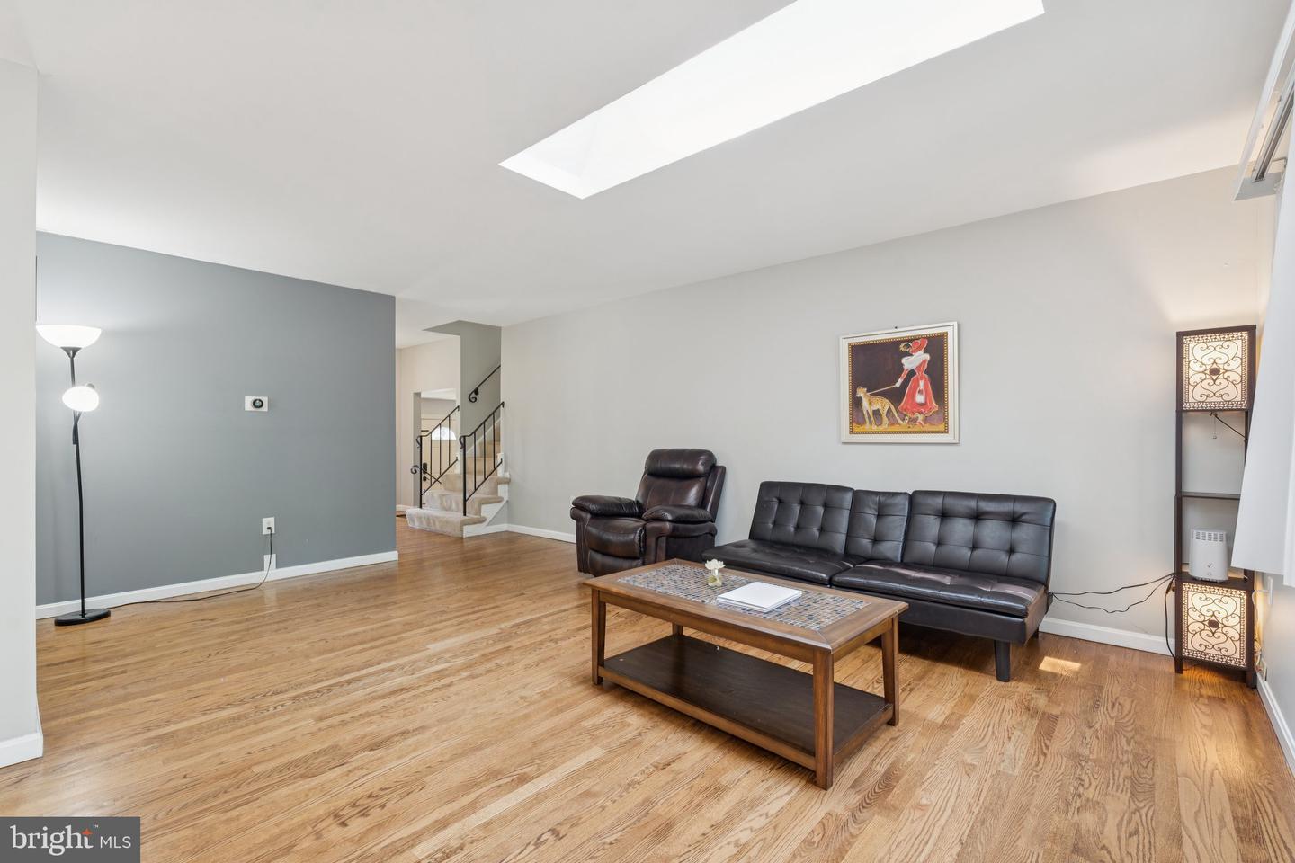 9207 BOIS AVE, VIENNA, Virginia 22182, 5 Bedrooms Bedrooms, ,3 BathroomsBathrooms,Residential,For sale,9207 BOIS AVE,VAFX2244888 MLS # VAFX2244888