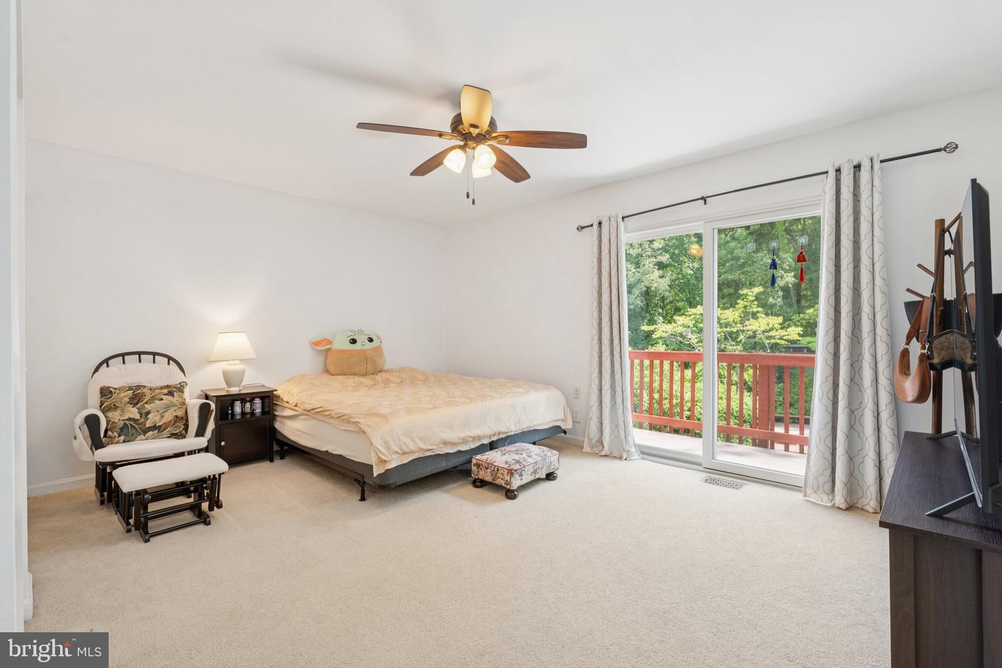 9207 BOIS AVE, VIENNA, Virginia 22182, 5 Bedrooms Bedrooms, ,3 BathroomsBathrooms,Residential,For sale,9207 BOIS AVE,VAFX2244888 MLS # VAFX2244888