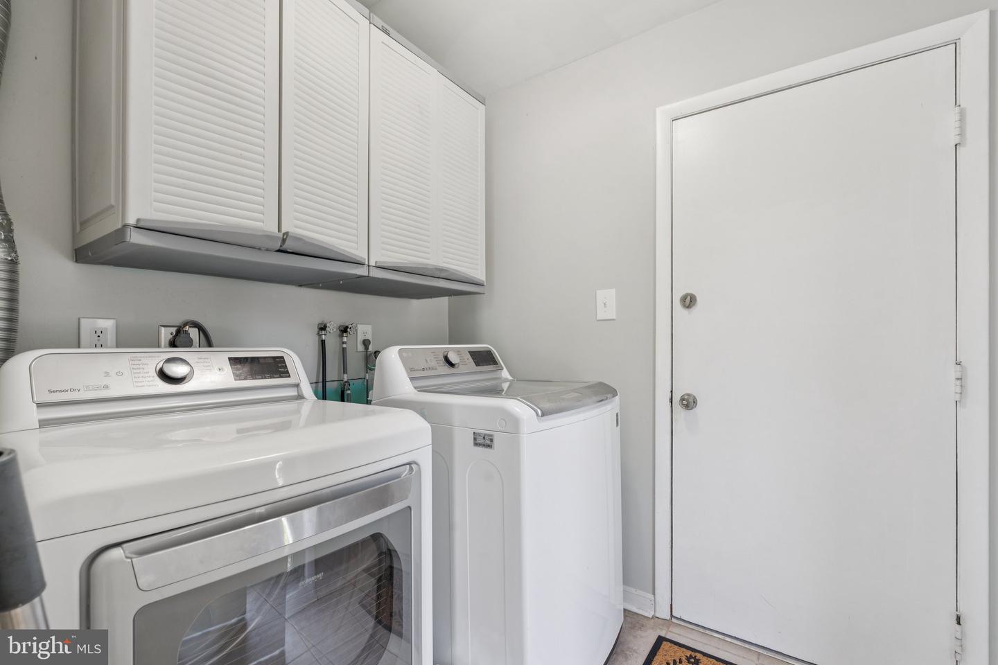 9207 BOIS AVE, VIENNA, Virginia 22182, 5 Bedrooms Bedrooms, ,3 BathroomsBathrooms,Residential,For sale,9207 BOIS AVE,VAFX2244888 MLS # VAFX2244888