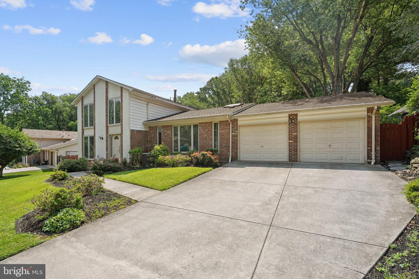 9207 BOIS AVE, VIENNA, Virginia 22182, 5 Bedrooms Bedrooms, ,3 BathroomsBathrooms,Residential,For sale,9207 BOIS AVE,VAFX2244888 MLS # VAFX2244888
