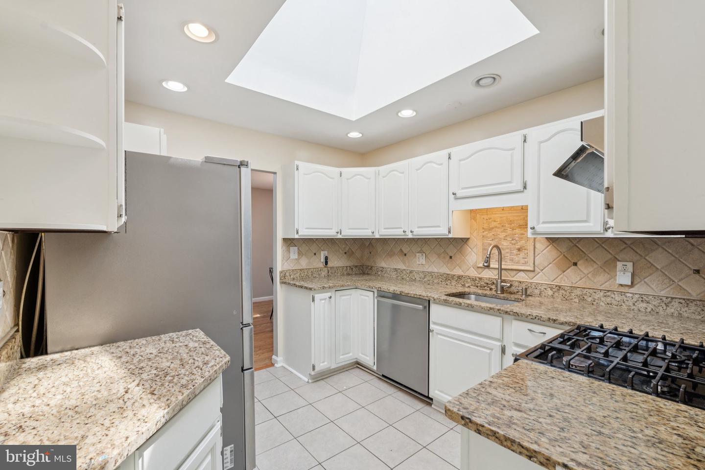 9207 BOIS AVE, VIENNA, Virginia 22182, 5 Bedrooms Bedrooms, ,3 BathroomsBathrooms,Residential,For sale,9207 BOIS AVE,VAFX2244888 MLS # VAFX2244888