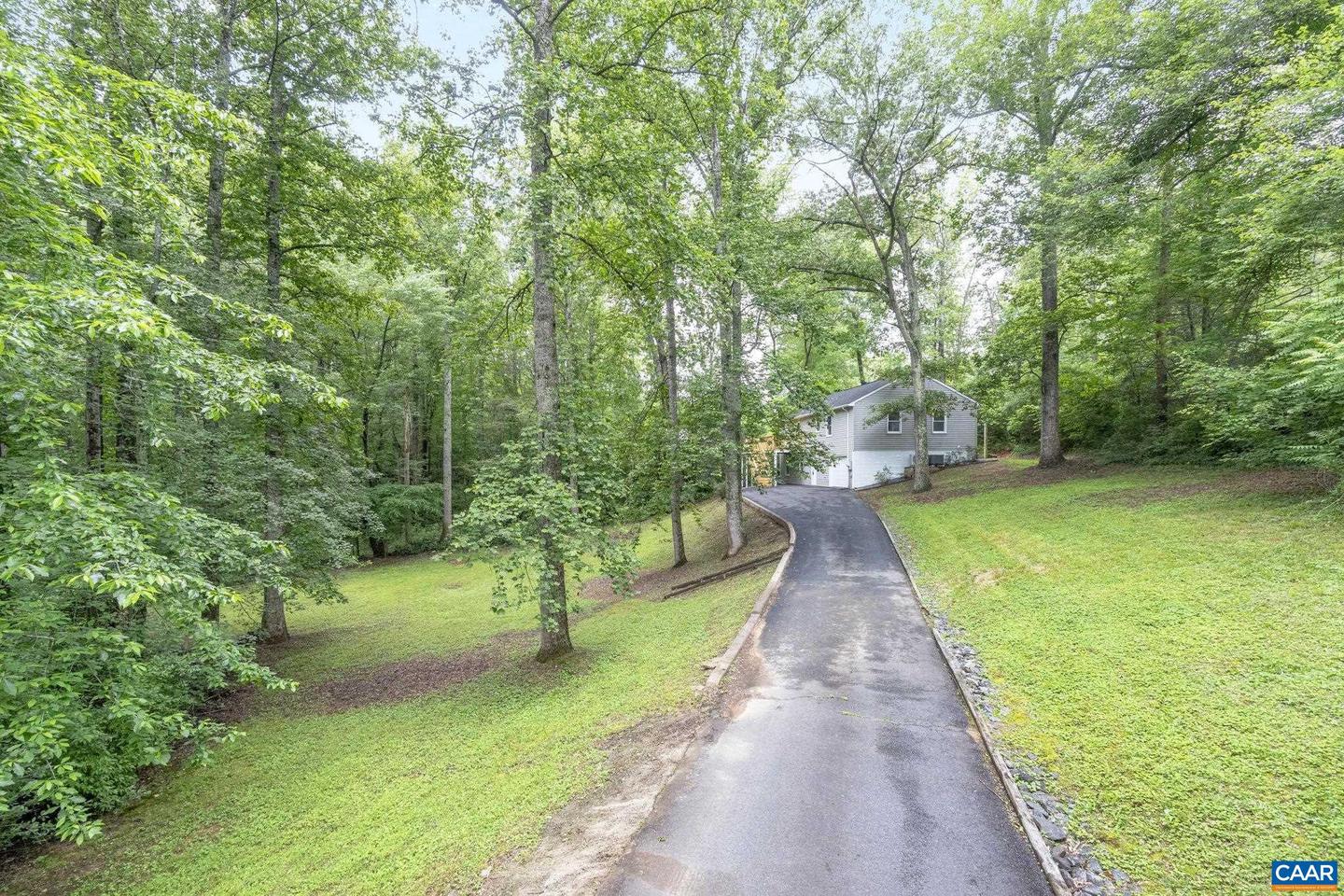 10 AZALEA RD, RUCKERSVILLE, Virginia 22968, 3 Bedrooms Bedrooms, ,2 BathroomsBathrooms,Residential,For sale,10 AZALEA RD,665317 MLS # 665317