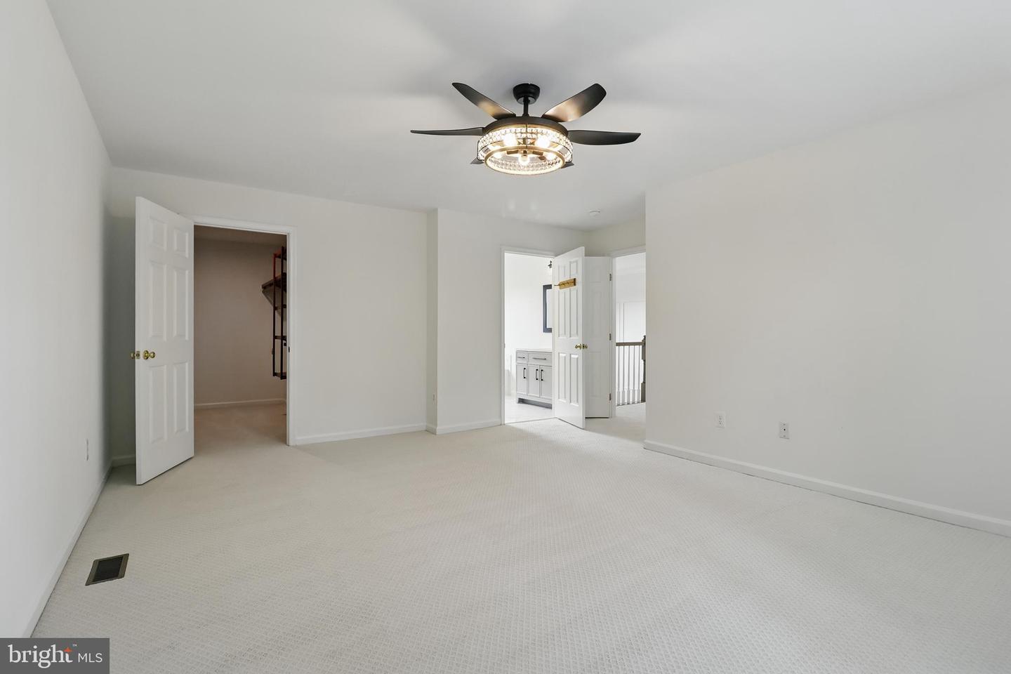 43175 BURSTALL CT, LEESBURG, Virginia 20176, 4 Bedrooms Bedrooms, ,2 BathroomsBathrooms,Residential,For sale,43175 BURSTALL CT,VALO2098192 MLS # VALO2098192