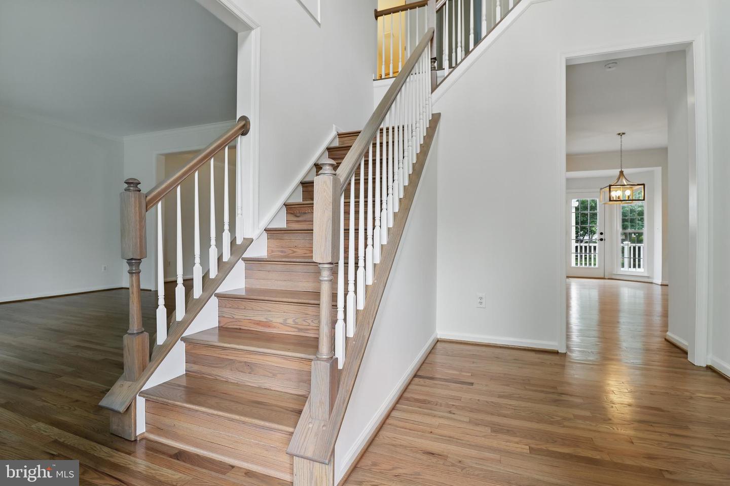 43175 BURSTALL CT, LEESBURG, Virginia 20176, 4 Bedrooms Bedrooms, ,2 BathroomsBathrooms,Residential,For sale,43175 BURSTALL CT,VALO2098192 MLS # VALO2098192