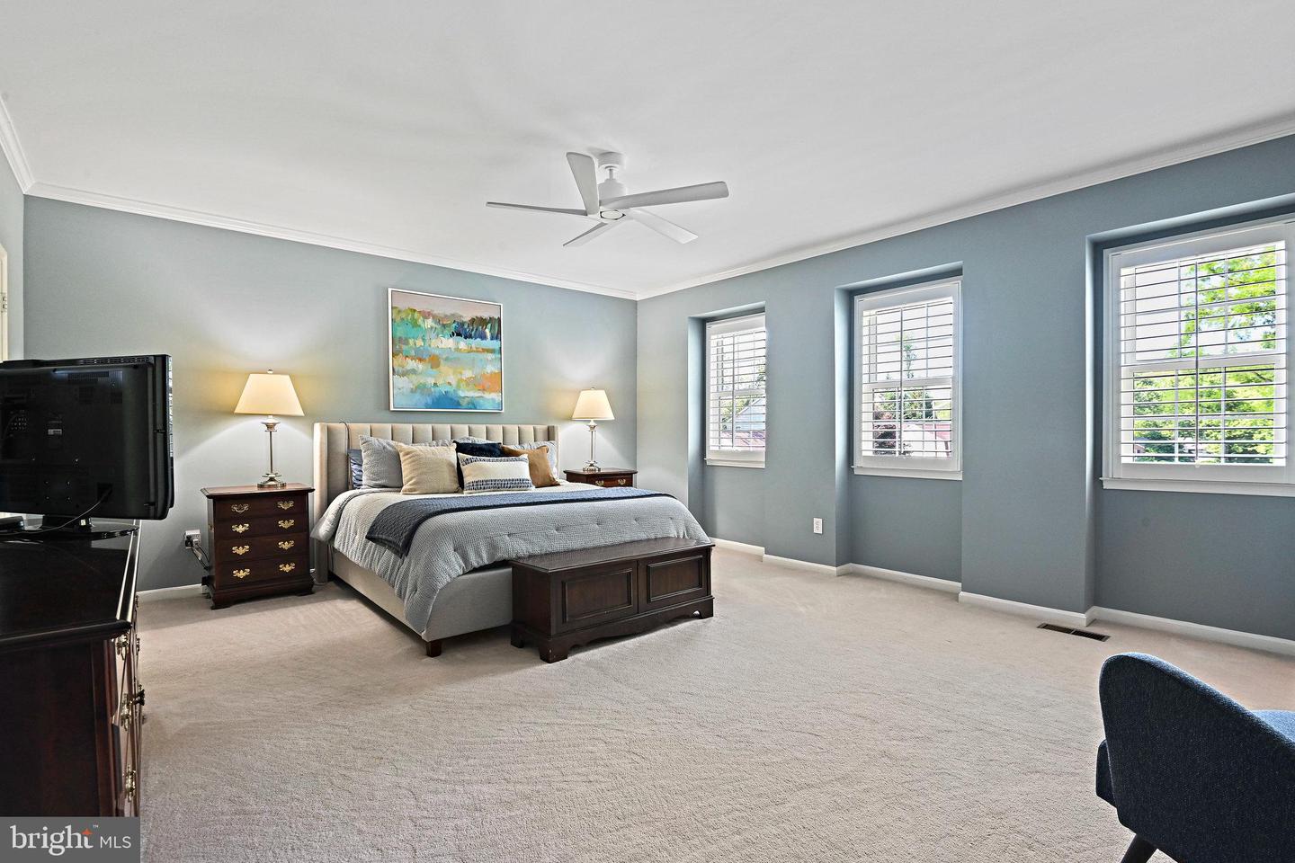 207 CERET CT SW, VIENNA, Virginia 22180, 4 Bedrooms Bedrooms, ,3 BathroomsBathrooms,Residential,For sale,207 CERET CT SW,VAFX2244222 MLS # VAFX2244222