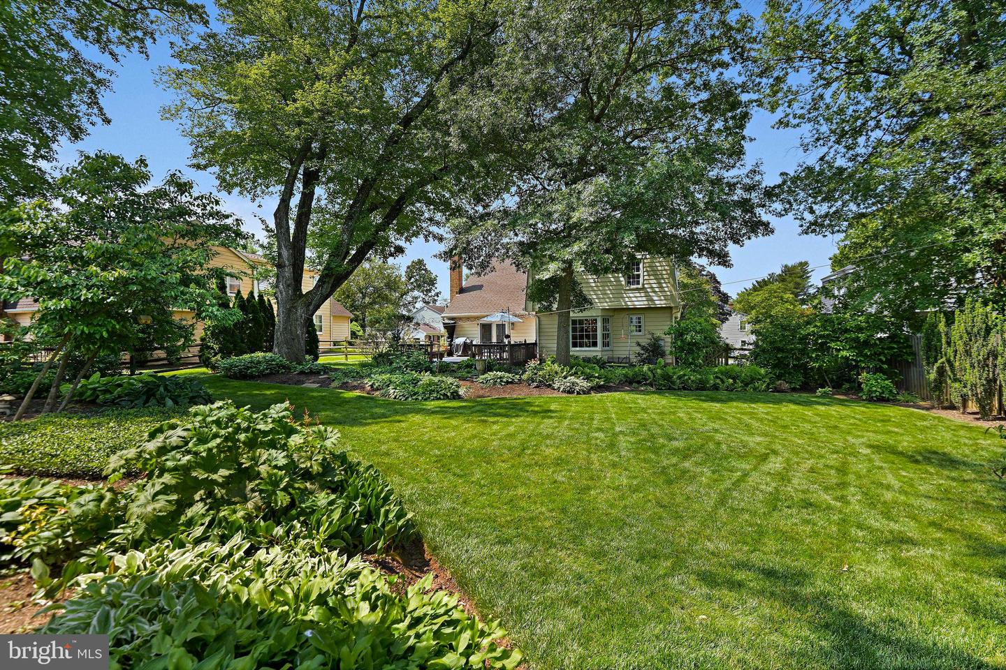 207 CERET CT SW, VIENNA, Virginia 22180, 4 Bedrooms Bedrooms, ,3 BathroomsBathrooms,Residential,For sale,207 CERET CT SW,VAFX2244222 MLS # VAFX2244222