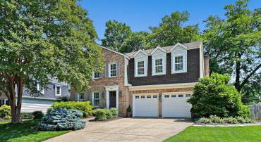 207 CERET CT SW, VIENNA, Virginia 22180, 4 Bedrooms Bedrooms, ,3 BathroomsBathrooms,Residential,For sale,207 CERET CT SW,VAFX2244222 MLS # VAFX2244222