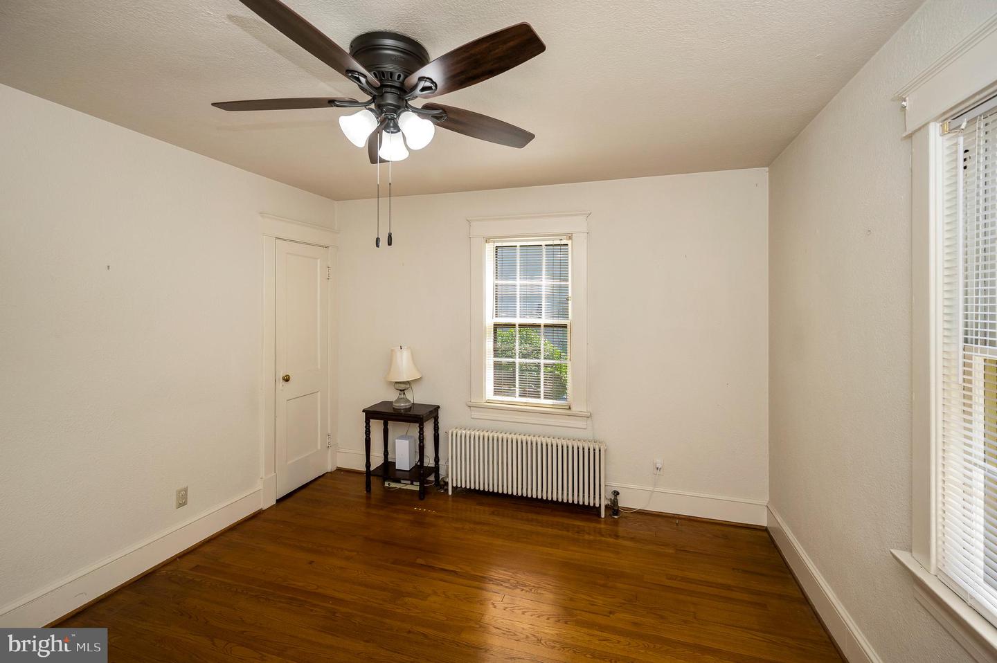 911 MONROE ST, FREDERICKSBURG, Virginia 22401, 4 Bedrooms Bedrooms, ,2 BathroomsBathrooms,Residential,For sale,911 MONROE ST,VAFB2008324 MLS # VAFB2008324