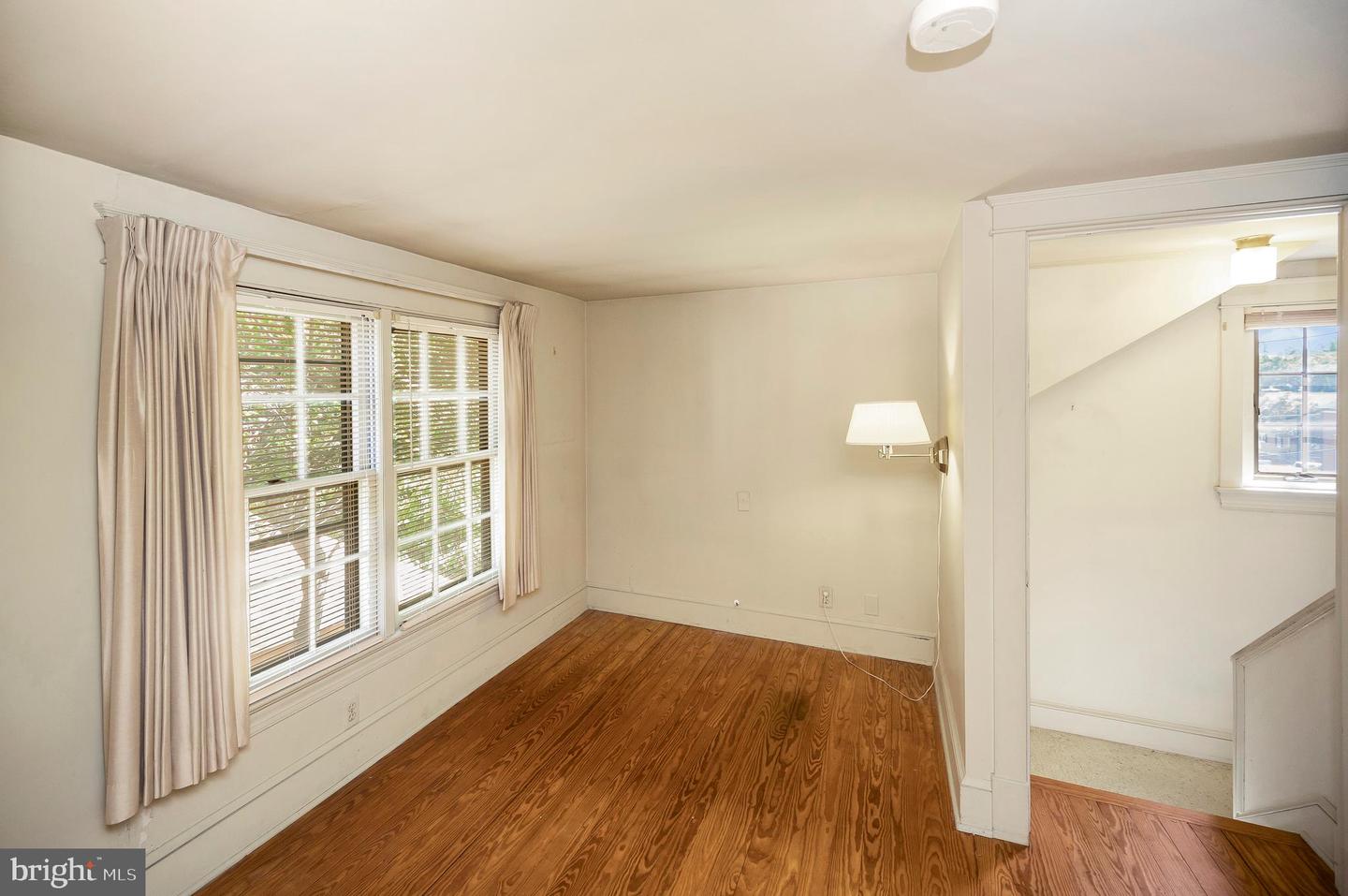 911 MONROE ST, FREDERICKSBURG, Virginia 22401, 4 Bedrooms Bedrooms, ,2 BathroomsBathrooms,Residential,For sale,911 MONROE ST,VAFB2008324 MLS # VAFB2008324