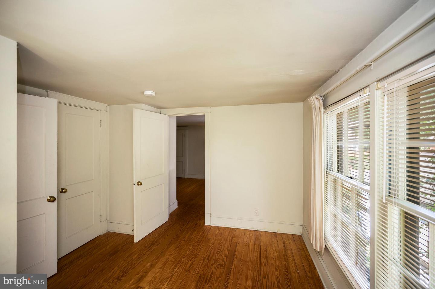 911 MONROE ST, FREDERICKSBURG, Virginia 22401, 4 Bedrooms Bedrooms, ,2 BathroomsBathrooms,Residential,For sale,911 MONROE ST,VAFB2008324 MLS # VAFB2008324