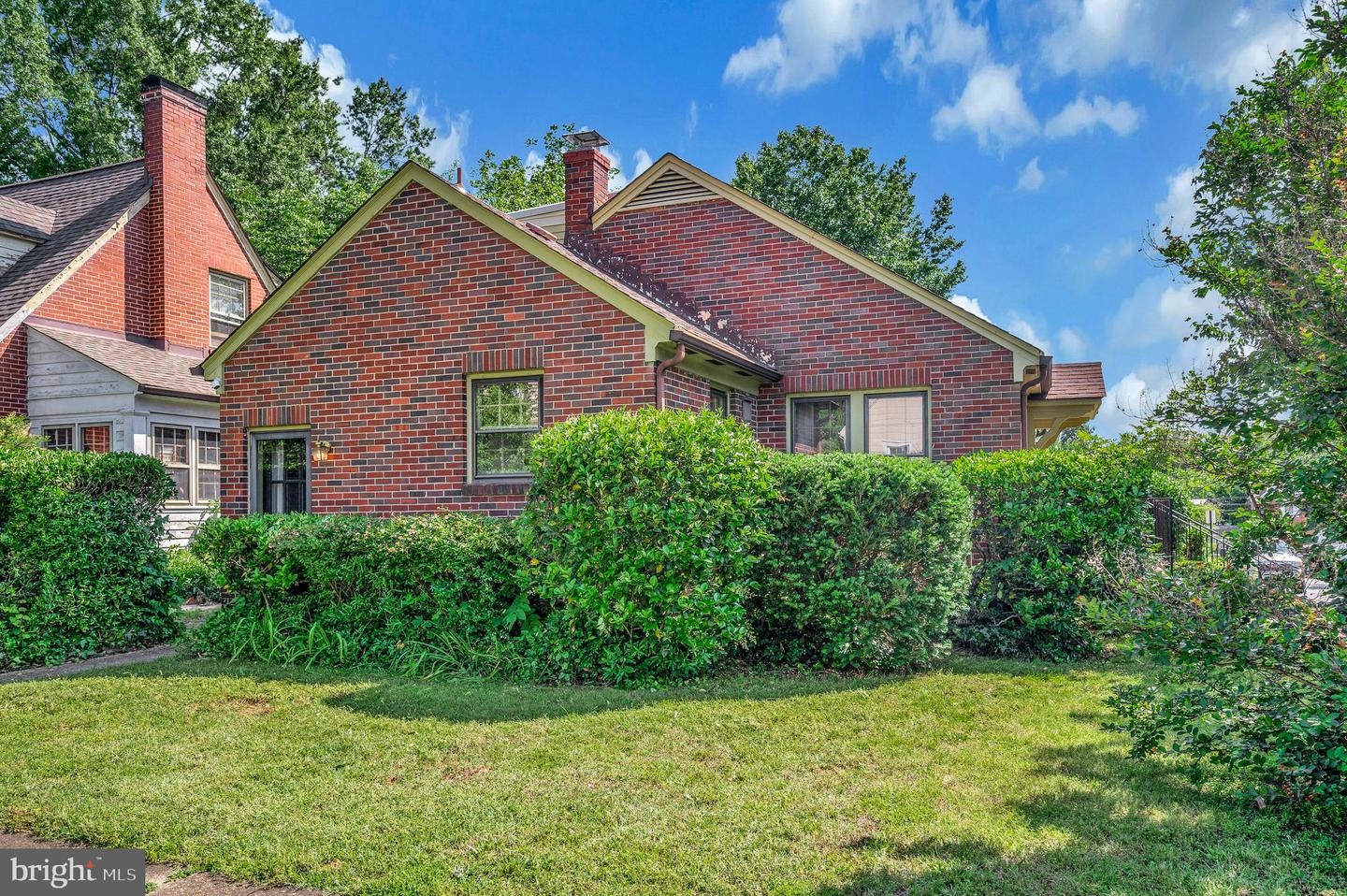911 MONROE ST, FREDERICKSBURG, Virginia 22401, 4 Bedrooms Bedrooms, ,2 BathroomsBathrooms,Residential,For sale,911 MONROE ST,VAFB2008324 MLS # VAFB2008324
