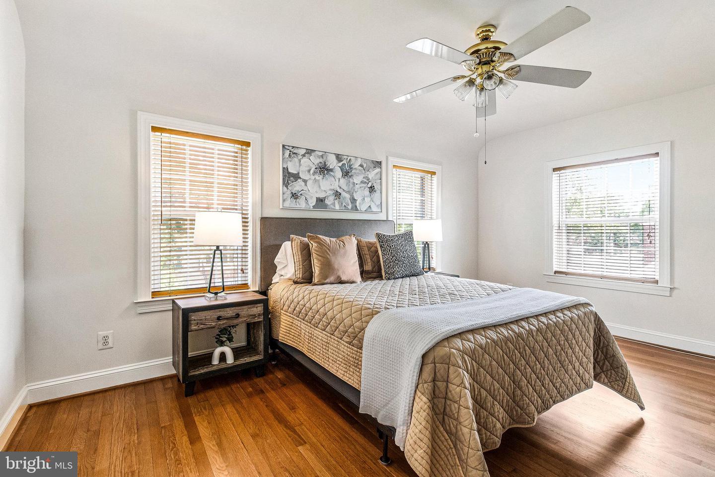 2108 26TH ST S, ARLINGTON, Virginia 22206, 2 Bedrooms Bedrooms, ,1 BathroomBathrooms,Residential,For sale,2108 26TH ST S,VAAR2058342 MLS # VAAR2058342