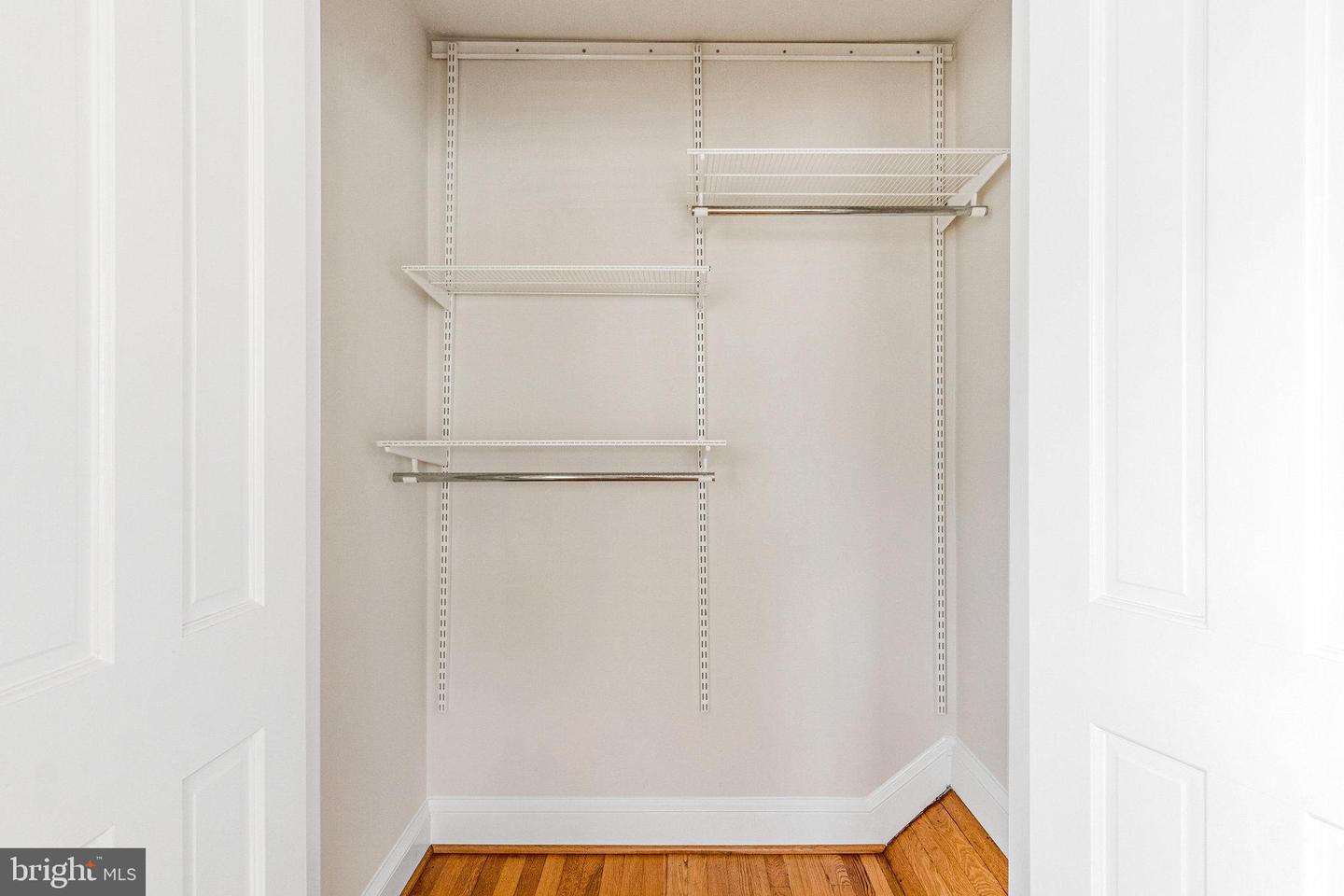 2108 26TH ST S, ARLINGTON, Virginia 22206, 2 Bedrooms Bedrooms, ,1 BathroomBathrooms,Residential,For sale,2108 26TH ST S,VAAR2058342 MLS # VAAR2058342