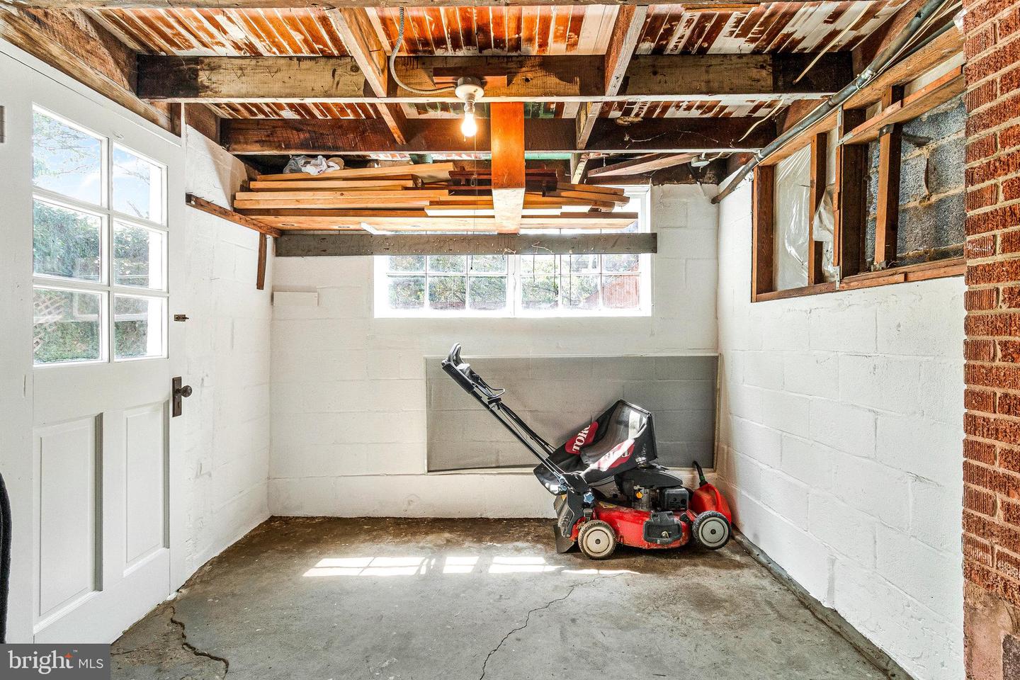 2108 26TH ST S, ARLINGTON, Virginia 22206, 2 Bedrooms Bedrooms, ,1 BathroomBathrooms,Residential,For sale,2108 26TH ST S,VAAR2058342 MLS # VAAR2058342