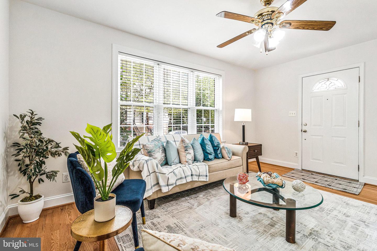 2108 26TH ST S, ARLINGTON, Virginia 22206, 2 Bedrooms Bedrooms, ,1 BathroomBathrooms,Residential,For sale,2108 26TH ST S,VAAR2058342 MLS # VAAR2058342