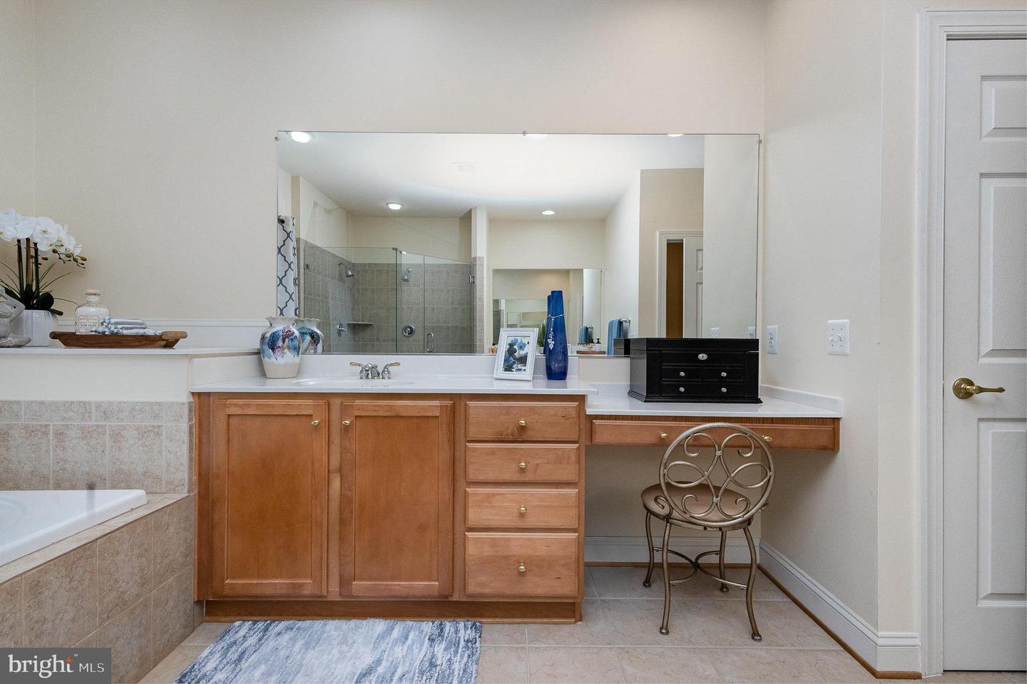 11787 CHANCEFORD DR, WOODBRIDGE, Virginia 22192, 6 Bedrooms Bedrooms, ,5 BathroomsBathrooms,Residential,For sale,11787 CHANCEFORD DR,VAPW2096050 MLS # VAPW2096050