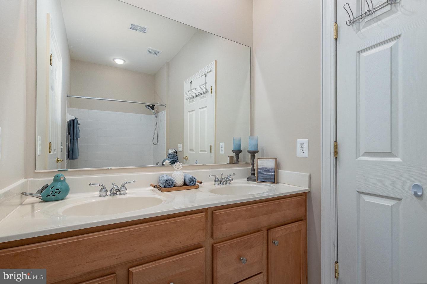 11787 CHANCEFORD DR, WOODBRIDGE, Virginia 22192, 6 Bedrooms Bedrooms, ,5 BathroomsBathrooms,Residential,For sale,11787 CHANCEFORD DR,VAPW2096050 MLS # VAPW2096050