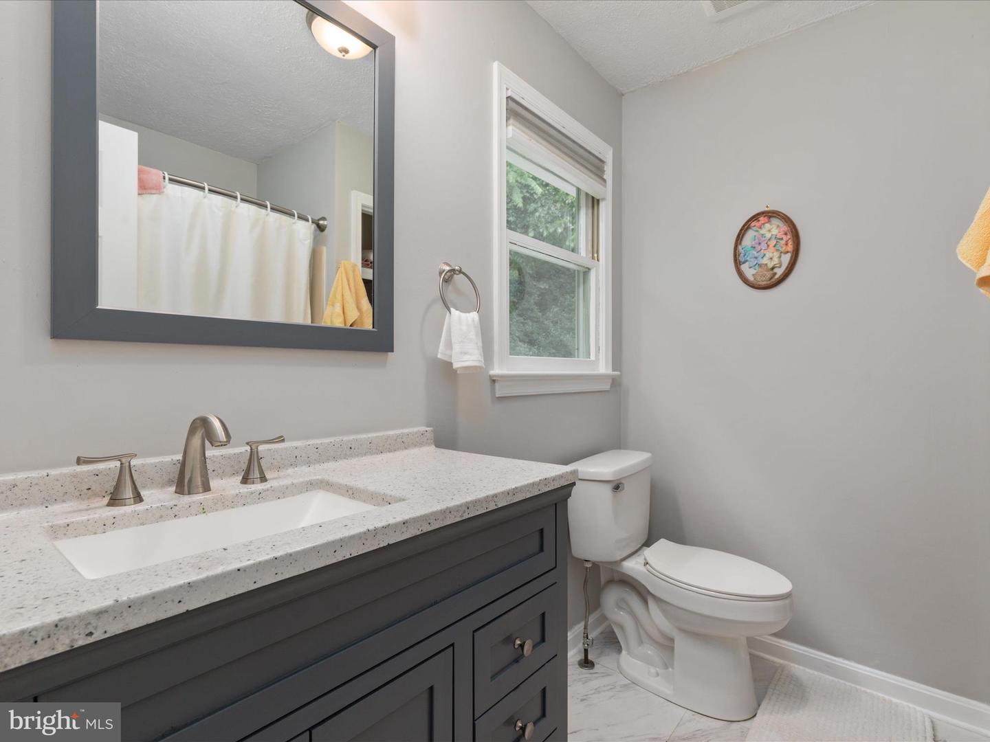 180 OAK HEIGHTS RD, FRONT ROYAL, Virginia 22630, 3 Bedrooms Bedrooms, ,2 BathroomsBathrooms,Residential,For sale,180 OAK HEIGHTS RD,VAWR2011344 MLS # VAWR2011344