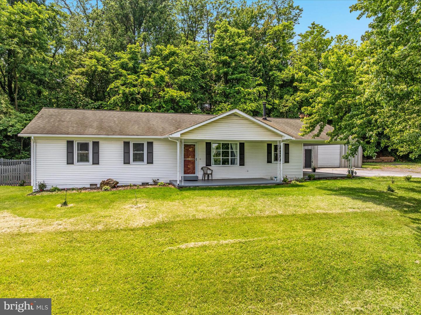 180 OAK HEIGHTS RD, FRONT ROYAL, Virginia 22630, 3 Bedrooms Bedrooms, ,2 BathroomsBathrooms,Residential,For sale,180 OAK HEIGHTS RD,VAWR2011344 MLS # VAWR2011344