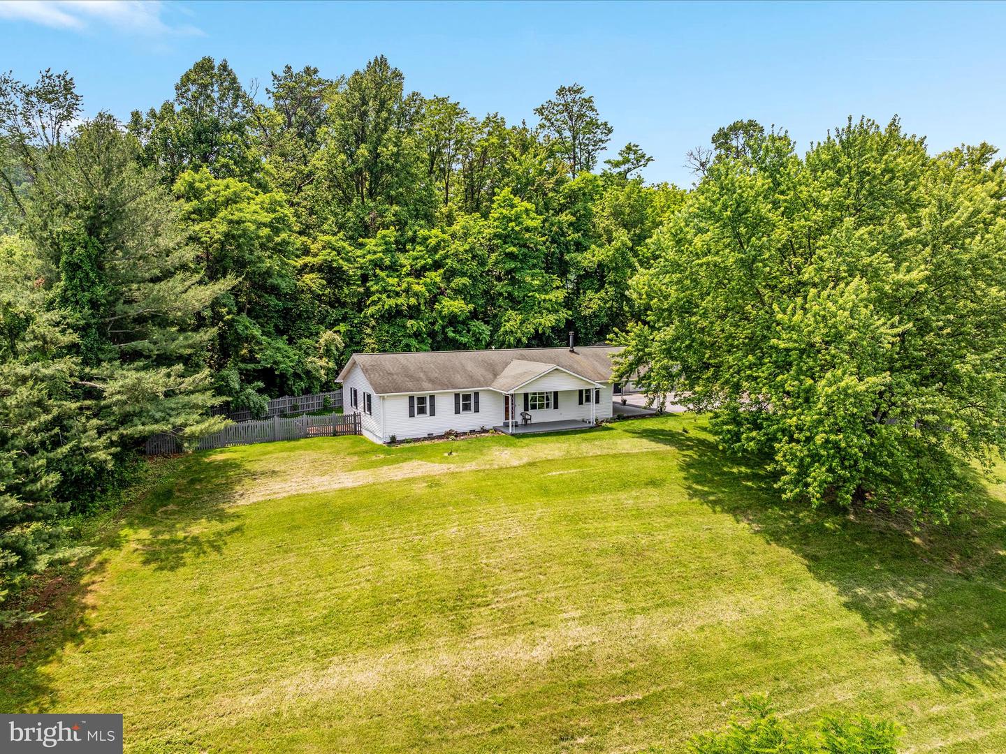 180 OAK HEIGHTS RD, FRONT ROYAL, Virginia 22630, 3 Bedrooms Bedrooms, ,2 BathroomsBathrooms,Residential,For sale,180 OAK HEIGHTS RD,VAWR2011344 MLS # VAWR2011344