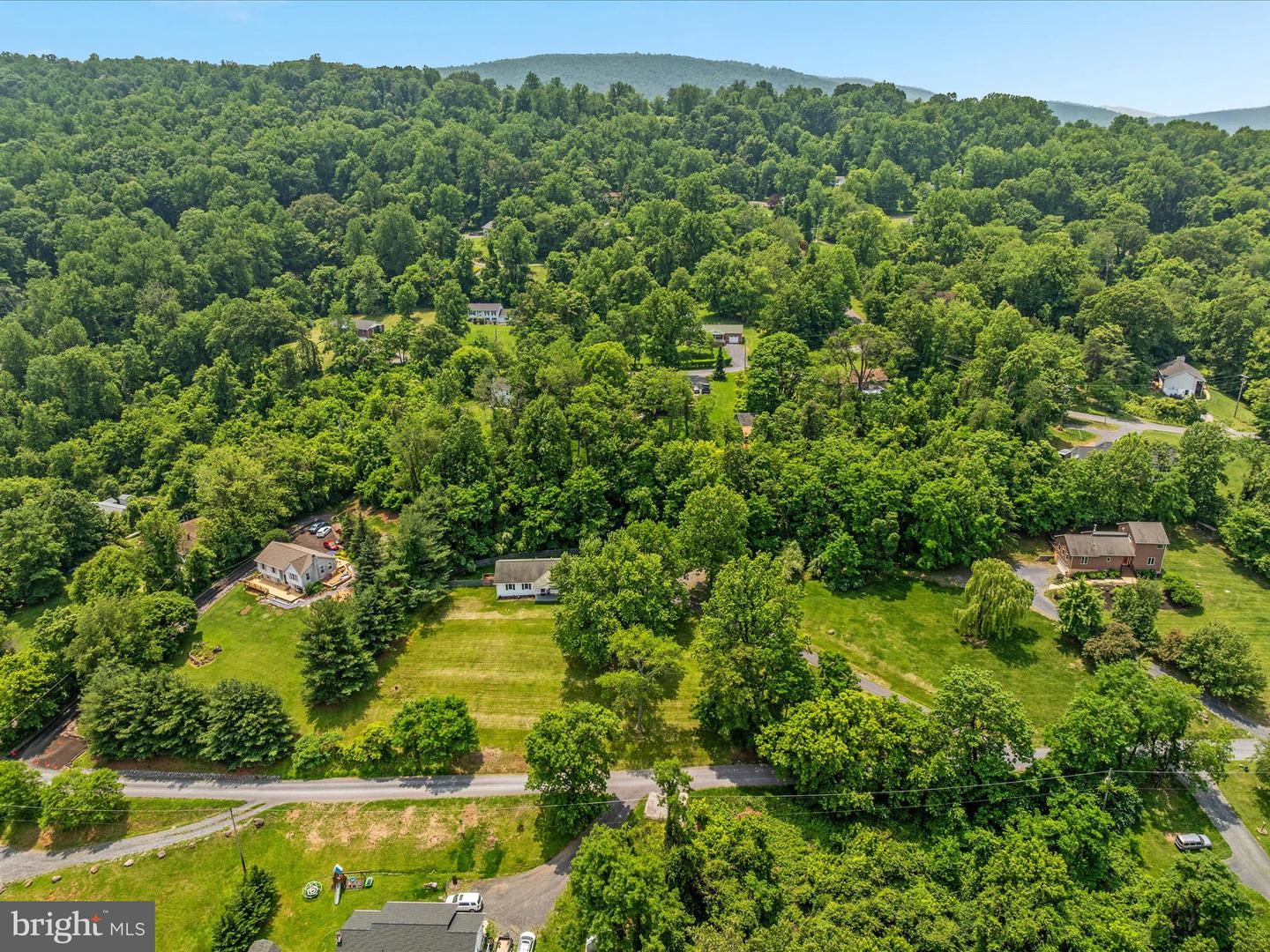 180 OAK HEIGHTS RD, FRONT ROYAL, Virginia 22630, 3 Bedrooms Bedrooms, ,2 BathroomsBathrooms,Residential,For sale,180 OAK HEIGHTS RD,VAWR2011344 MLS # VAWR2011344