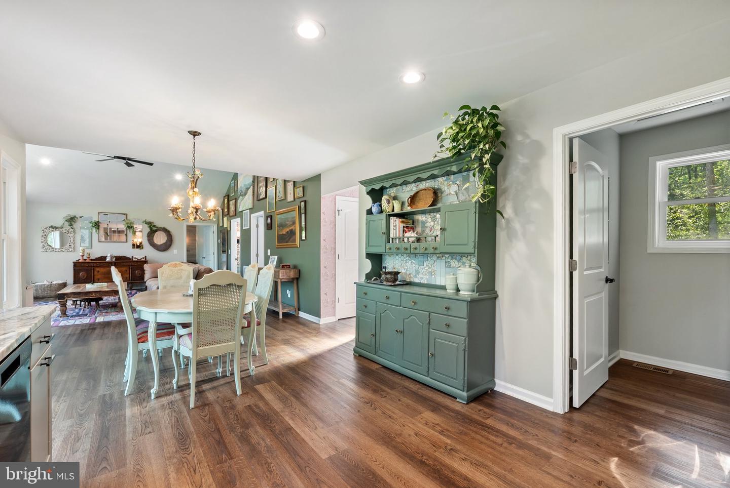 1820 GOONEY MANOR LOOP, BENTONVILLE, Virginia 22610, 3 Bedrooms Bedrooms, ,2 BathroomsBathrooms,Residential,For sale,1820 GOONEY MANOR LOOP,VAWR2011346 MLS # VAWR2011346