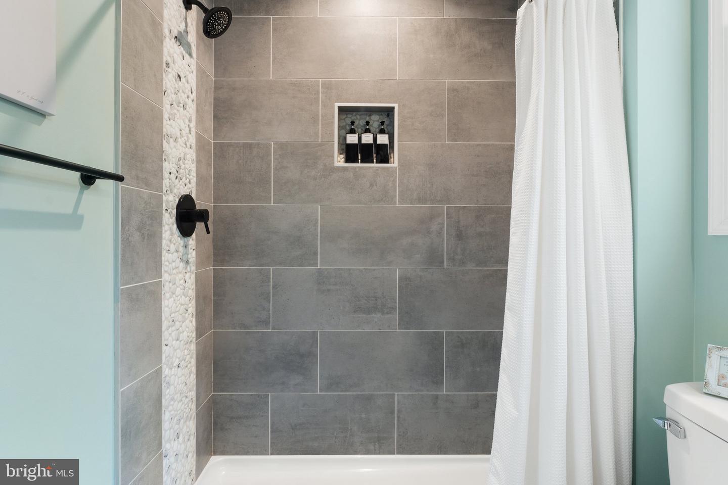 1820 GOONEY MANOR LOOP, BENTONVILLE, Virginia 22610, 3 Bedrooms Bedrooms, ,2 BathroomsBathrooms,Residential,For sale,1820 GOONEY MANOR LOOP,VAWR2011346 MLS # VAWR2011346