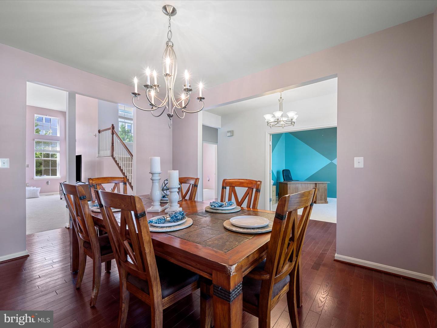 17659 CLEVELAND PARK DR, ROUND HILL, Virginia 20141, 4 Bedrooms Bedrooms, ,2 BathroomsBathrooms,Residential,For sale,17659 CLEVELAND PARK DR,VALO2098554 MLS # VALO2098554
