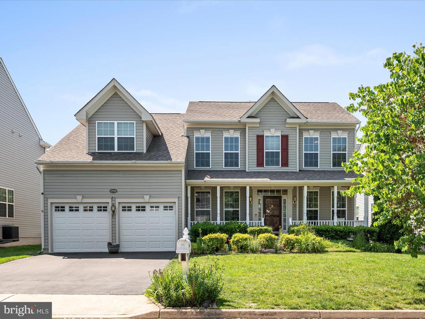 17659 CLEVELAND PARK DR, ROUND HILL, Virginia 20141, 4 Bedrooms Bedrooms, ,2 BathroomsBathrooms,Residential,For sale,17659 CLEVELAND PARK DR,VALO2098554 MLS # VALO2098554