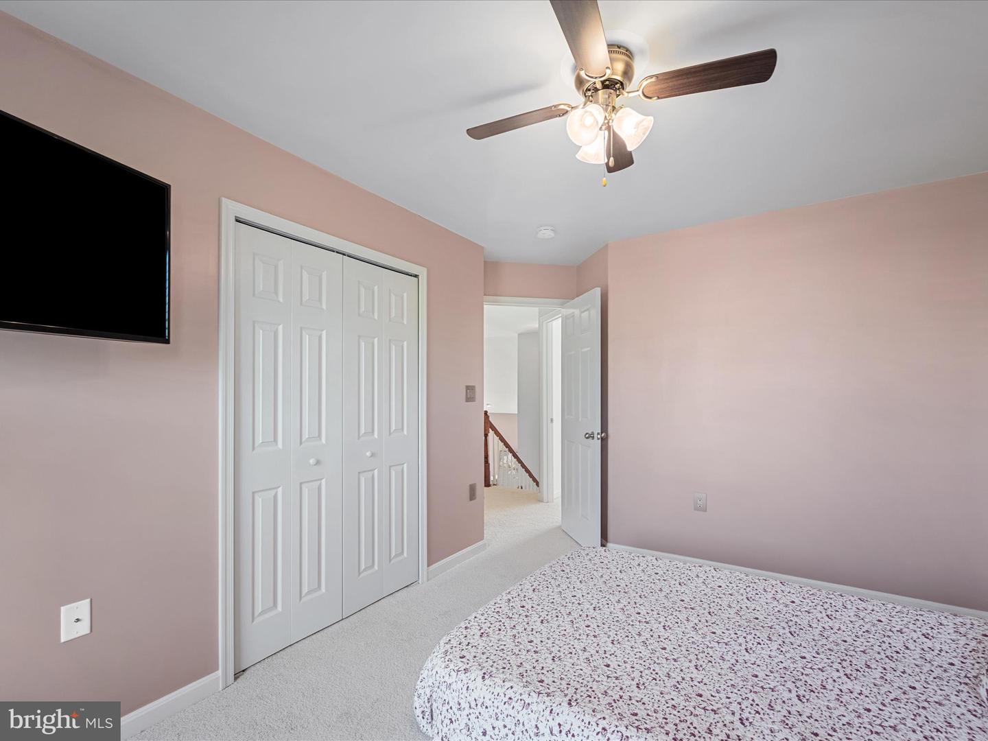 17659 CLEVELAND PARK DR, ROUND HILL, Virginia 20141, 4 Bedrooms Bedrooms, ,2 BathroomsBathrooms,Residential,For sale,17659 CLEVELAND PARK DR,VALO2098554 MLS # VALO2098554