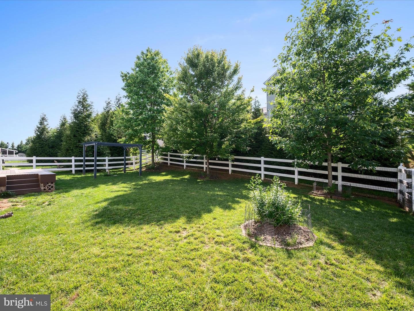 17659 CLEVELAND PARK DR, ROUND HILL, Virginia 20141, 4 Bedrooms Bedrooms, ,2 BathroomsBathrooms,Residential,For sale,17659 CLEVELAND PARK DR,VALO2098554 MLS # VALO2098554