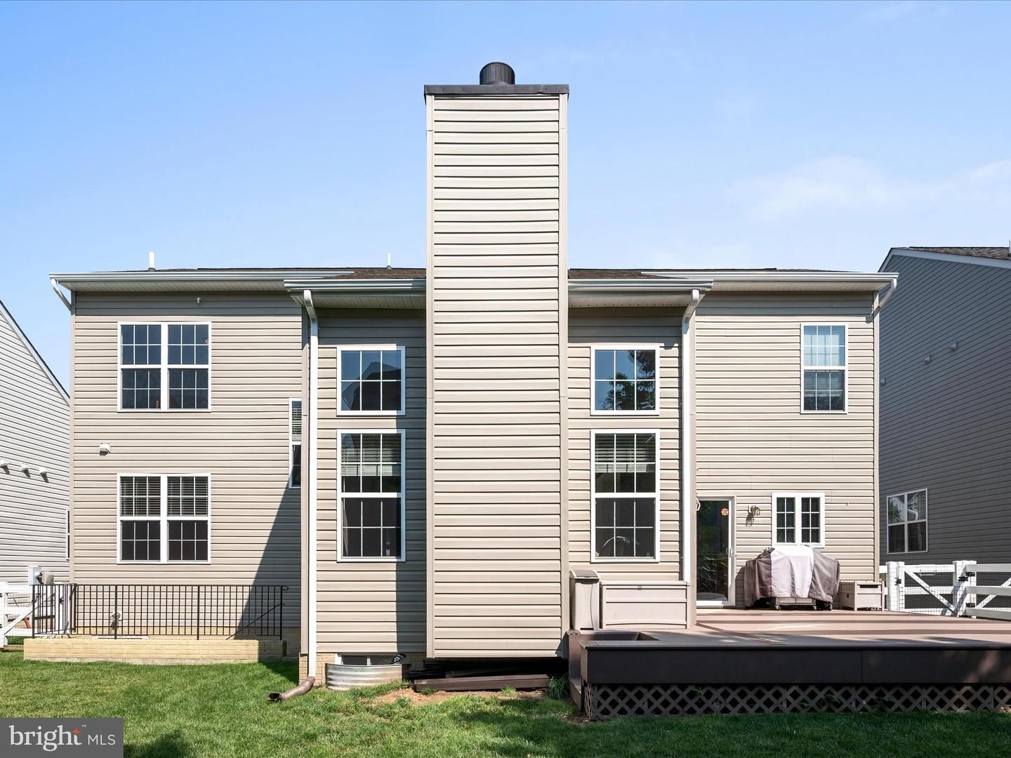 17659 CLEVELAND PARK DR, ROUND HILL, Virginia 20141, 4 Bedrooms Bedrooms, ,2 BathroomsBathrooms,Residential,For sale,17659 CLEVELAND PARK DR,VALO2098554 MLS # VALO2098554