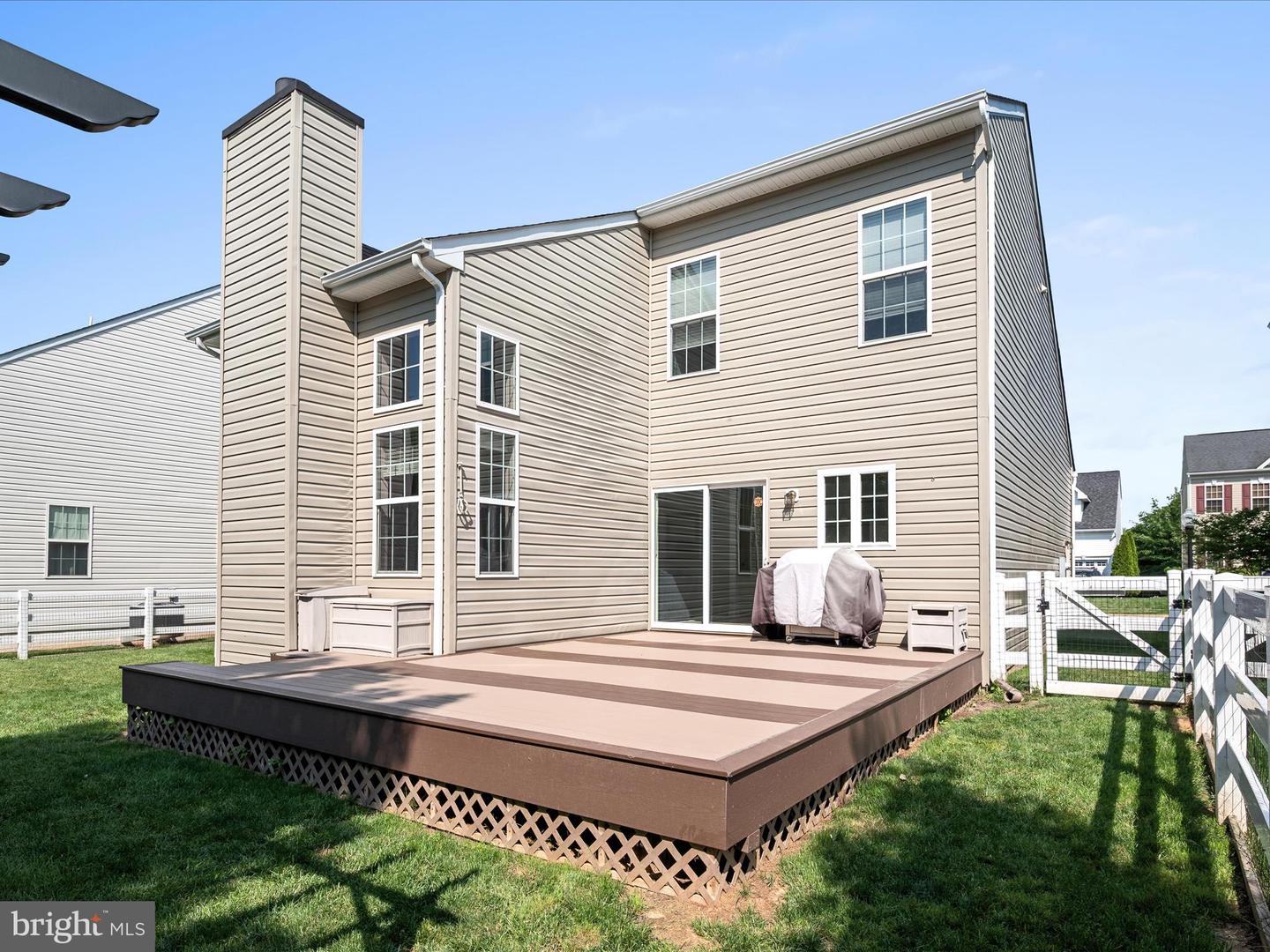 17659 CLEVELAND PARK DR, ROUND HILL, Virginia 20141, 4 Bedrooms Bedrooms, ,2 BathroomsBathrooms,Residential,For sale,17659 CLEVELAND PARK DR,VALO2098554 MLS # VALO2098554