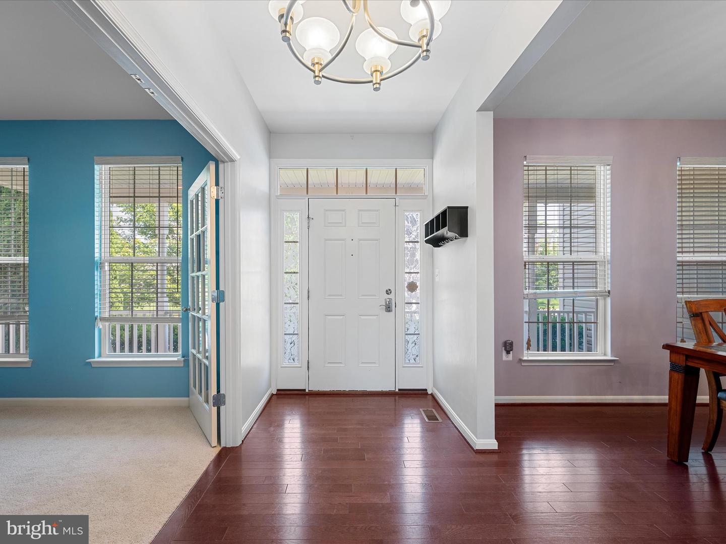 17659 CLEVELAND PARK DR, ROUND HILL, Virginia 20141, 4 Bedrooms Bedrooms, ,2 BathroomsBathrooms,Residential,For sale,17659 CLEVELAND PARK DR,VALO2098554 MLS # VALO2098554